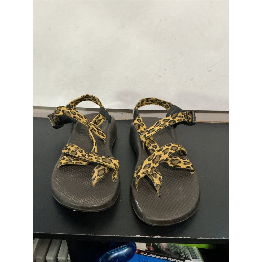 Chaco Z/2 Classic Sandals Leopard Print Adjustable Straps Black Sole Vibram W8
